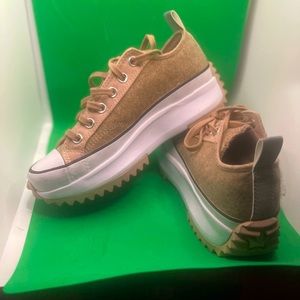 Women platform converse